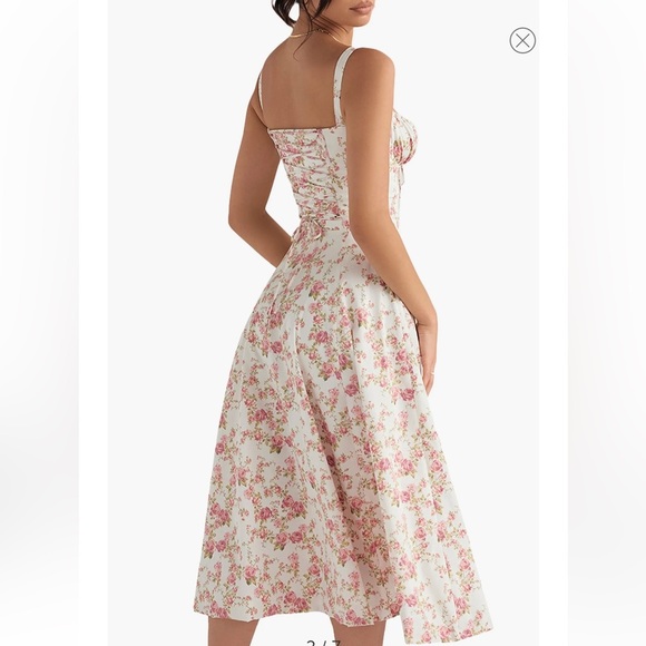 Carmen Bustier Sundress
HOUSE OF CB - Picture 5 of 17